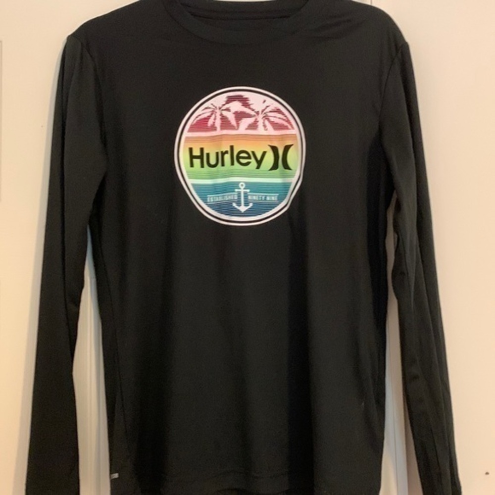 Hurley long sleeve shirt. Size 14/16